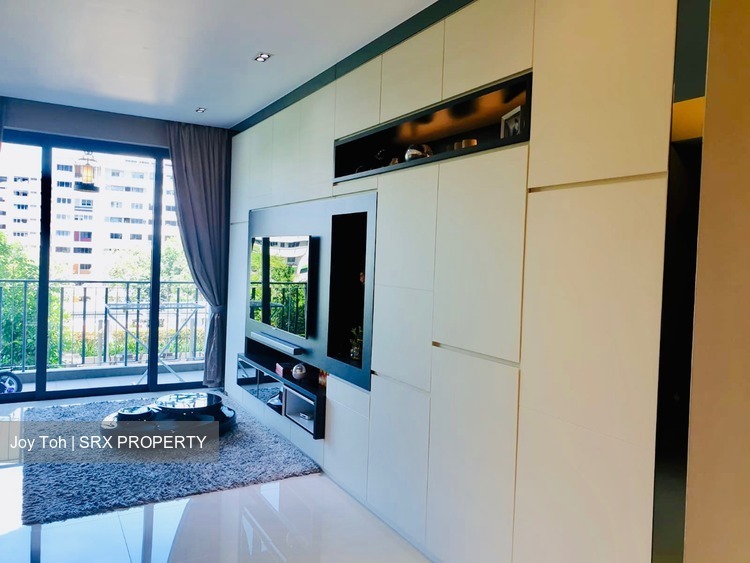 Esparina Residences (D19), Condominium #201339562